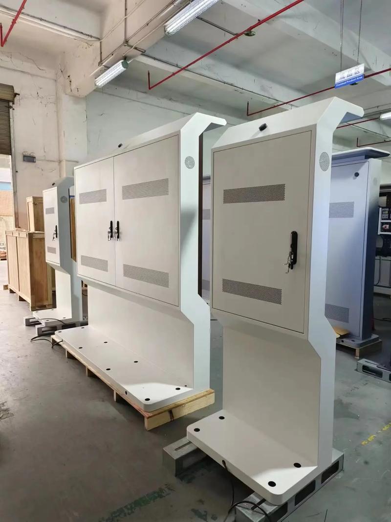 保定定制戶外廣告機安裝調試完成，專業生產廠家助力國內廣告發布升級